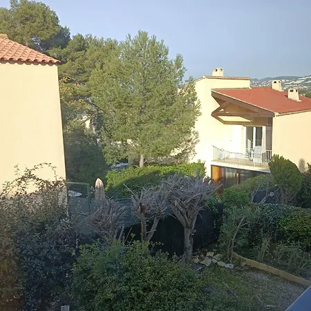 Beautiful Dwelling Close To The Sea Apartment Sanary-sur-Mer