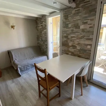 Apartment Beautiful Dwelling Close To The Sea *